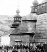 1914 р. Вигляд старої церкви з позиції…
