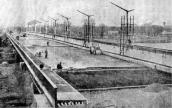 1964 р. Міст у процесі будівництва.…