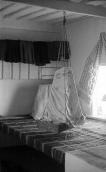 1976 р. Інтер’єр хати – ліжко і колиска