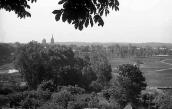 1976 р. Вид на долину Вілії і церкву…