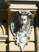 Консоль колони з головою лева