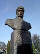 Погруддя Ю. Ф. Лисянського