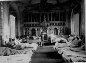 1915 р. Інтер’єр церкви із лазаретом