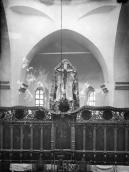 Інтер’єр з видом на іконостас