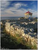 2008 р. Руїни на тлі альтанки