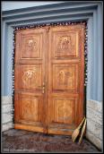 2009 р. Двері церкви
