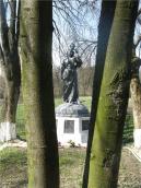 2009 р. Пам’ятник загиблим від рук…