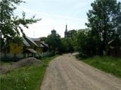 Дорога на тлі Успенського собору