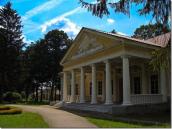 2009 р. Фрагмент головного фасаду.…