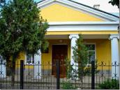 2010 р. Портик головного фасаду