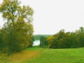 Вид на ставок із парку