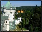 Башта з бартизанами