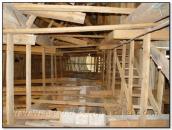 Риштування з видом на ліхтарик