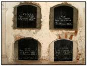 Надгробки Сапіг