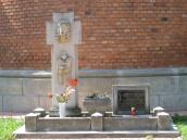 Надгробок священика