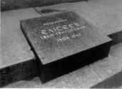 Нагробок Єлісєєва І.Г. Фото 1974