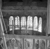 1988 р. Інтер’єр вівтаря