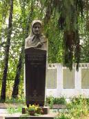 Могила К. Білокур