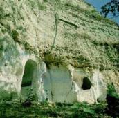 Бакотський Михайлівський печерний…
