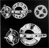 Ювелірні вироби поліхромного стилю