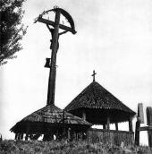 [1970 р.] Каплиця і розп’яття