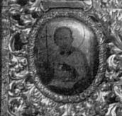 Лівий медальйон