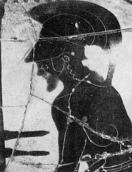 Півпостать правого воїна