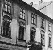 [1985 р.] Фрагмент головного фасаду