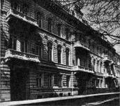 Готель “Лондонський” (№ 11)