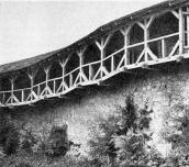 Південний мур. Вигляд з боку двору