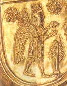 Ліва фігура крилатої людини