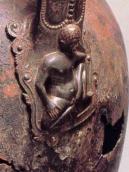 Сидячий хлопець