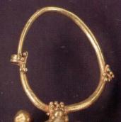 Кільце лівої сережки