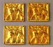 Бляшки із зображенням оленя