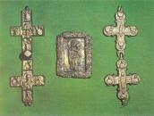 Хрести-енколпіони та іконка