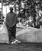 [2003 р.] Пам’ятник репресованим