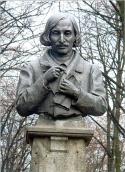 Пам’ятник М. Гоголю