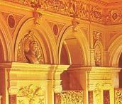 Аркада з бюстом І.Франка