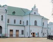 Головний фасад