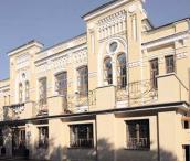 Головний фасад