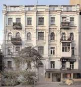 Головний фасад