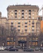 Головний фасад (№ 27)