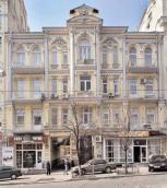 Головний фасад