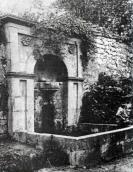 1880-і рр. Пристінний фонтан