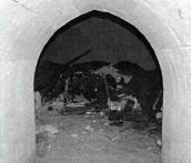 Арка входу до склепу