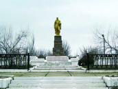 Братська могила радянських воїнів (2)