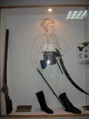 Схема фрагментів зброї та одягу пішого…