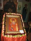 Аналой з іконою св. митрополита