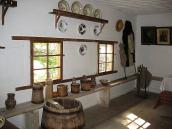 2006 р. Чільна стіна кімнати