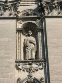 Ніша з фігурою апостола